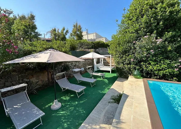 Lina Villa Marina Serra