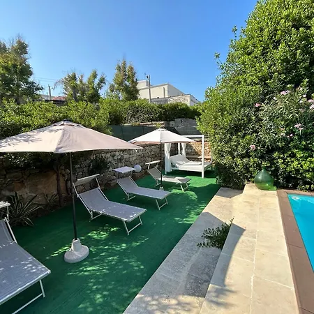 Lina Villa Marina Serra